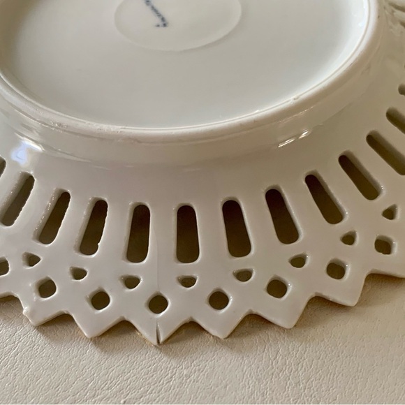 Vintage German Porcelain Reticulated Trinket Dishes - Picture 5 of 15